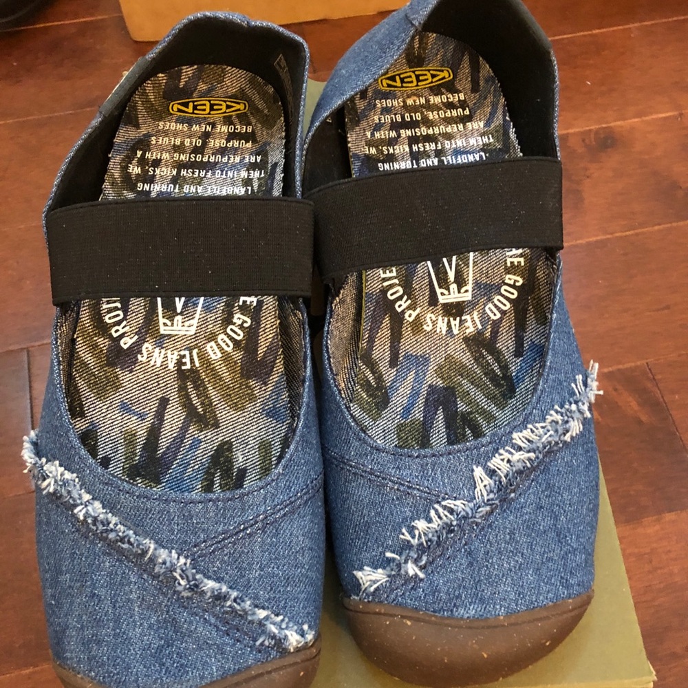KEEN Mary Janes- Jean